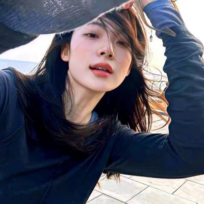 裸女岛恩仇记